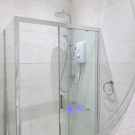 B06 Centre 1 Bed Boutique Airport7m Theatres10mins Lets Serviced Bradford (West Yorkshire)