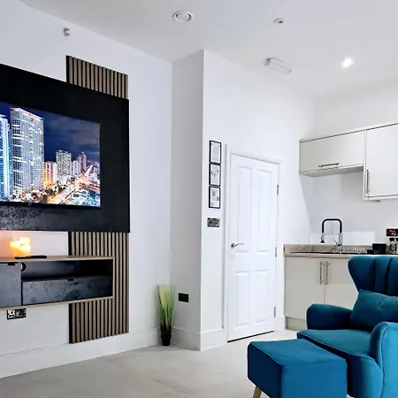 B06 Centre 1 Bed Boutique Airport7m Theatres10mins Lets Serviced Apartment