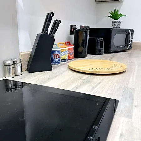Apartment B06 Centre 1 Bed Boutique Airport7m Theatres10mins Lets Serviced Bradford (West Yorkshire)