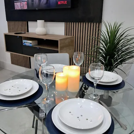 B06 Centre 1 Bed Boutique Airport7m Theatres10mins Lets Serviced Apartment Bradford (West Yorkshire)
