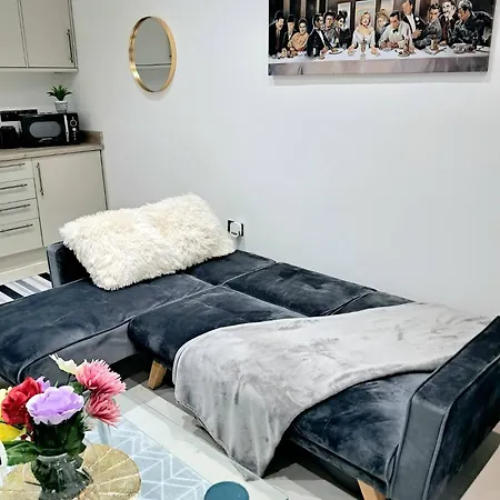 B06 Centre 1 Bed Boutique Airport7m Theatres10mins Lets Serviced Bradford (West Yorkshire)