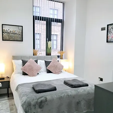 Apartment B06 Centre 1 Bed Boutique Airport7m Theatres10mins Lets Serviced *